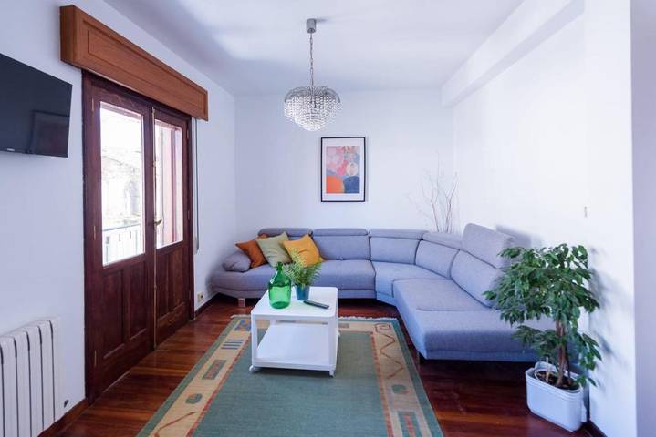 Apartamento para 6 personas, con Balcón y Vistas en Cuntis