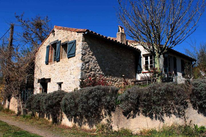 Casa de huéspedes para 4 personas, con terraza y jardín - 1