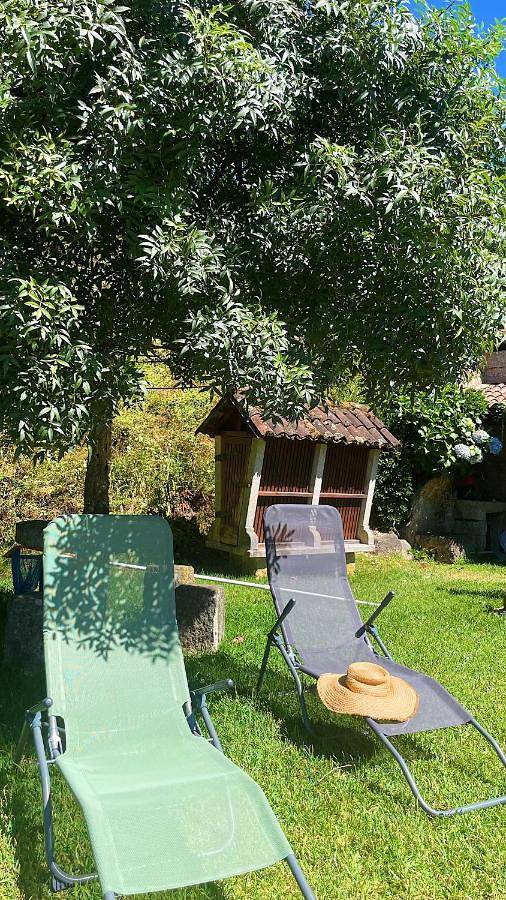 Location de vacances pour 10 personnes, avec vue et jardin ainsi que balcon et piscine à Terras de Bouro - 2
