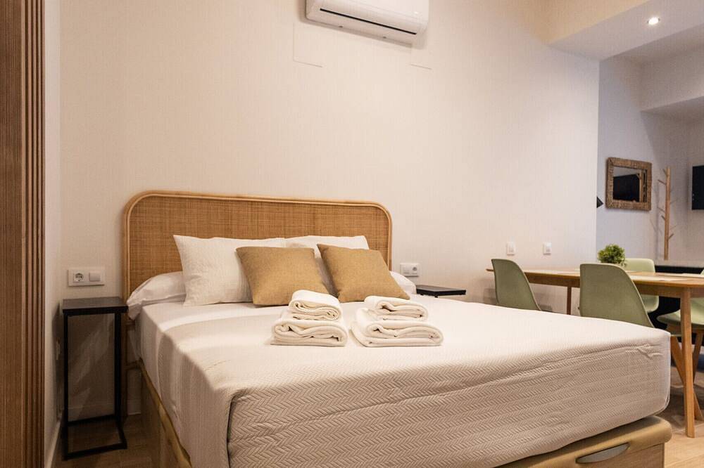 Apartamento entero, Porto by Concept Flats in Valencia, Costa de Valencia