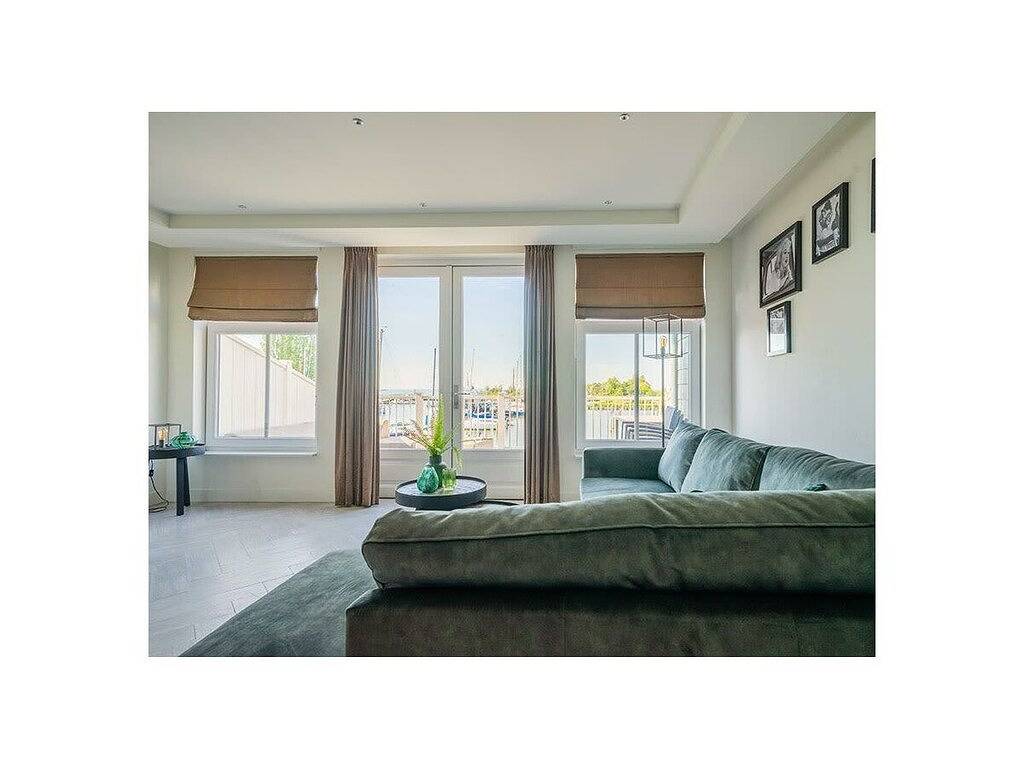 Ferienhaus in Uitdam mit Terrasse in Markermeer