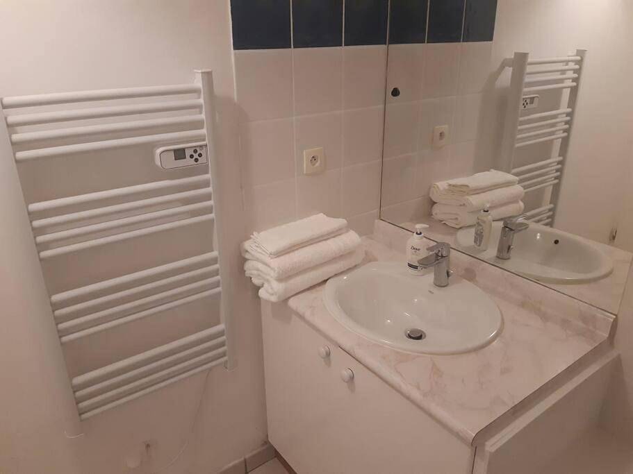 Appartement entier, One-Bedroom Apartment in Cugnaux, Toulouse et ses environs