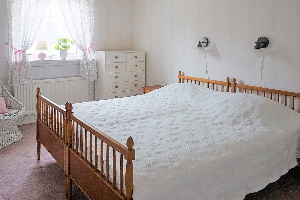 6 Personen Ferienhaus in Trollhättan in Trollhättan, Västergötland