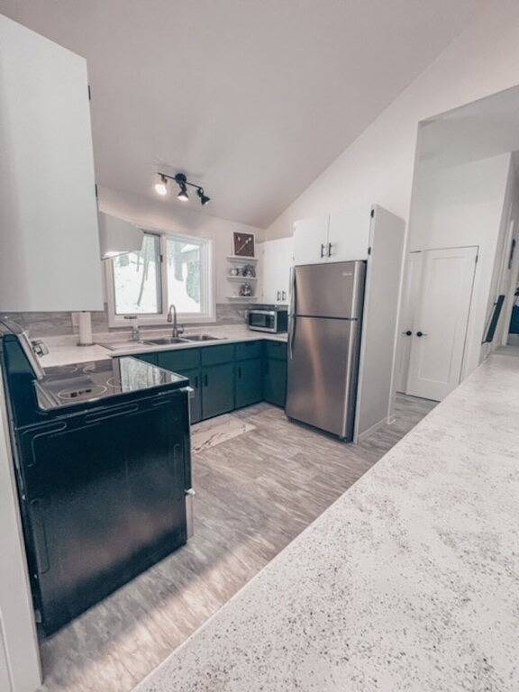 Vacation rental for 8 people, with balcony and garden in Muskoka