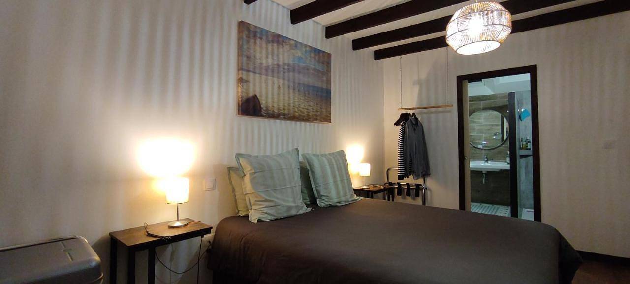 Le Petit Moulin Rouge, B&B, Sdb en-suite, parking privé gratuit in Beauvoir, Baie du Mont-Saint-Michel