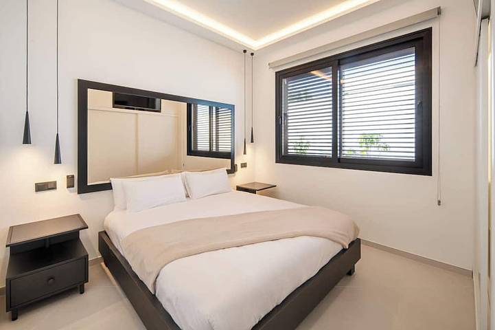 Toro 2 von Buenavilla | 4-Schlafzimmer-Villa, wo Eleganz auf Entspannung trifft in Puerto Calero, Yaiza