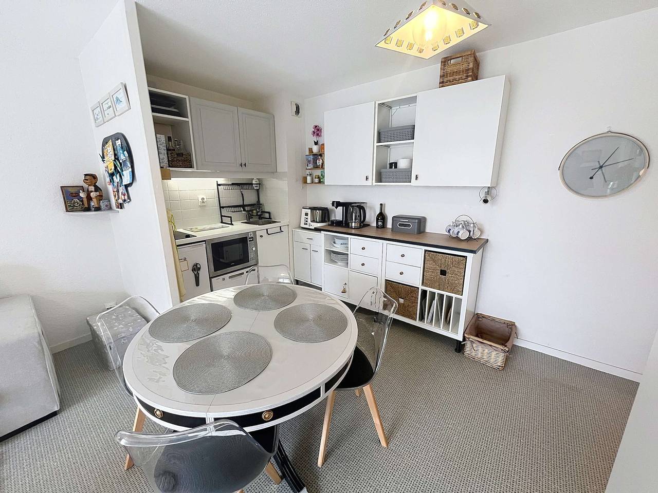 Appartement entier, Appartement 1 chambre avec wifi et parking, 4 couchages in Jullouville, Côte de la Déroute