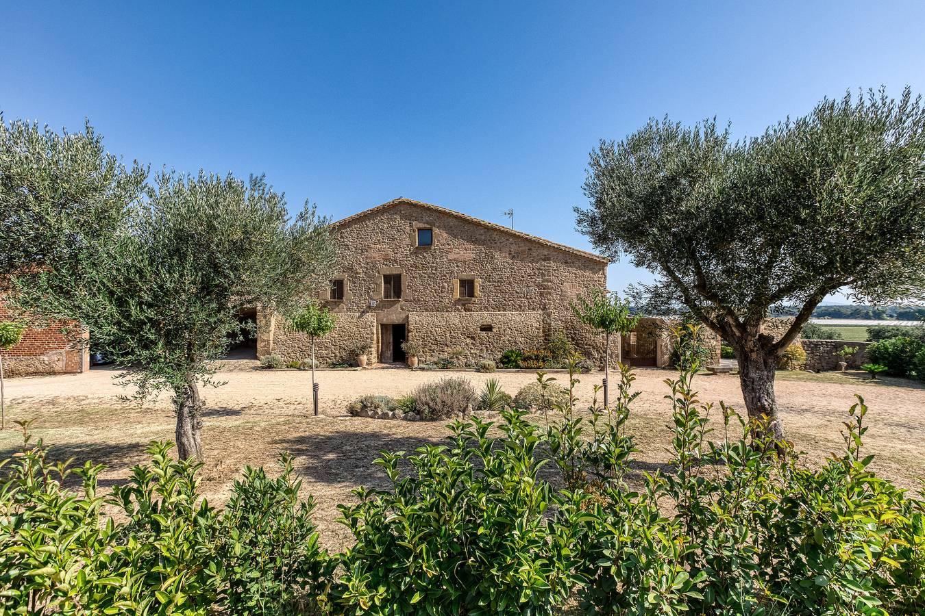 Entire apartment, Holiday Home 'Mas Fel - Els Angels' with Mountain Views, Wi-Fi and Air Conditioning in Ultramort, Costa Brava
