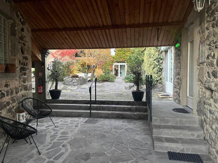 Hôtel pour 2 personnes, avec vue et jardin à Perrier - 3