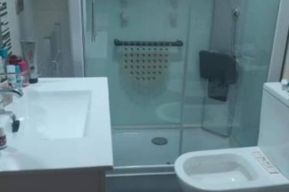 Entire apartment, Apartment in fair area in Albacete, Albacete Province
