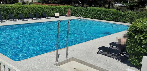 Gîte pour 4 personnes, avec terrasse et piscine dans Port du Cros de cagnes
