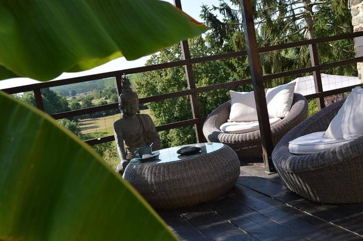Chambre d’hôte pour 5 personnes, avec Balcon et Terrasse ainsi que Jardin et Vue