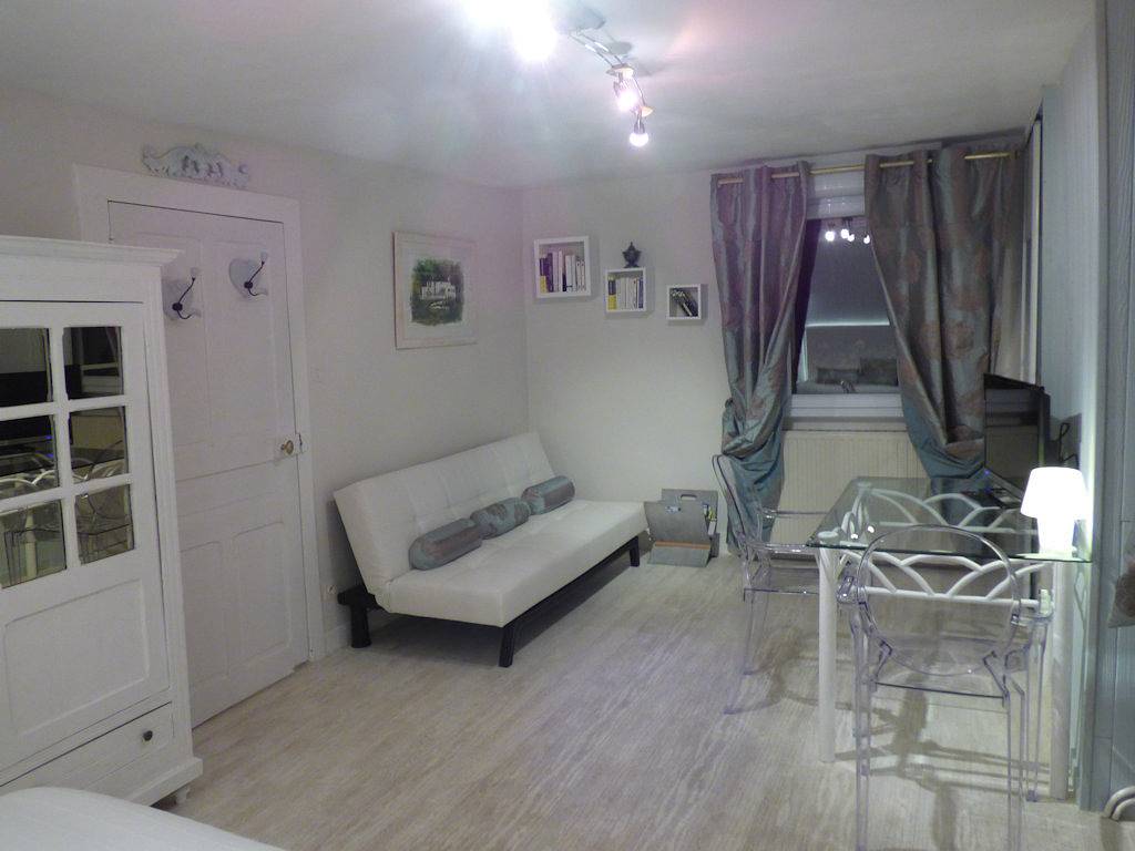 La Maison Blanche avec piscine - Suite Eugénie + Antoinette in Tulle, Région de Tulle