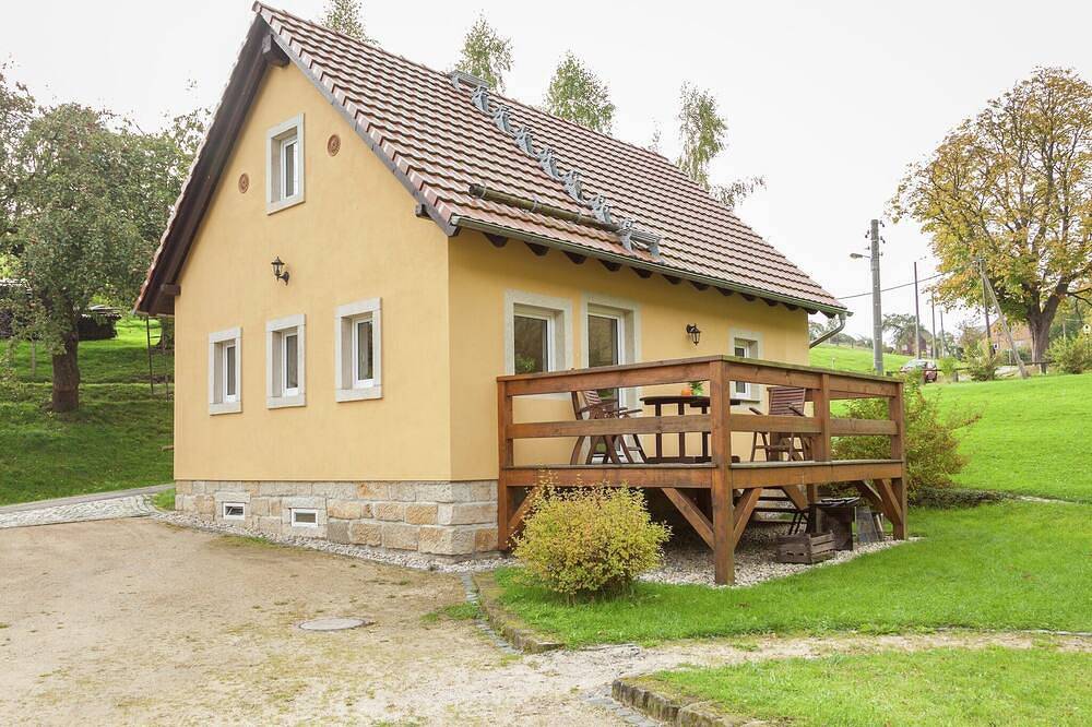 Ferienhaus in Lohsdorf nahe Skilift in Hohnstein, Elbsandsteingebirge