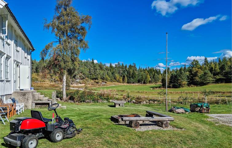 Ferienhaus für 6 Personen mit Garten in Marnardal