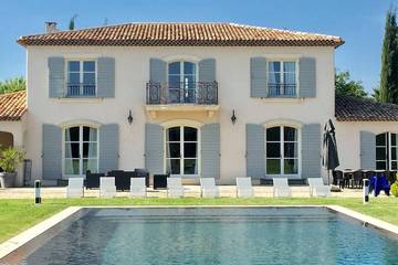 Ferienhaus für 16 Personen, mit Balkon und Garten in Aix-en-Provence