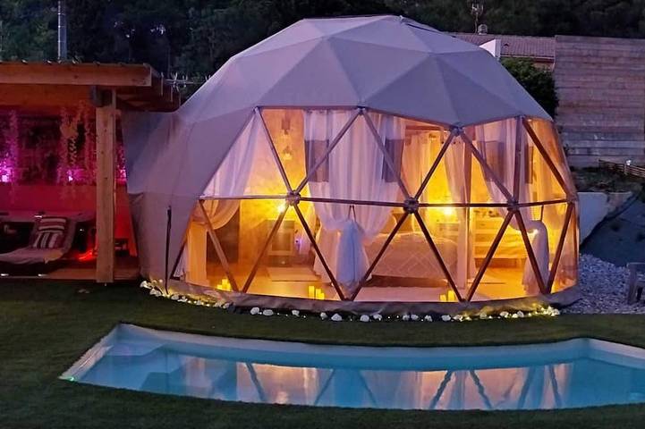 Gîte pour 2 personnes, avec Jacuzzi et Terrasse ainsi que Jardin et Sauna à Malves-en-Minervois