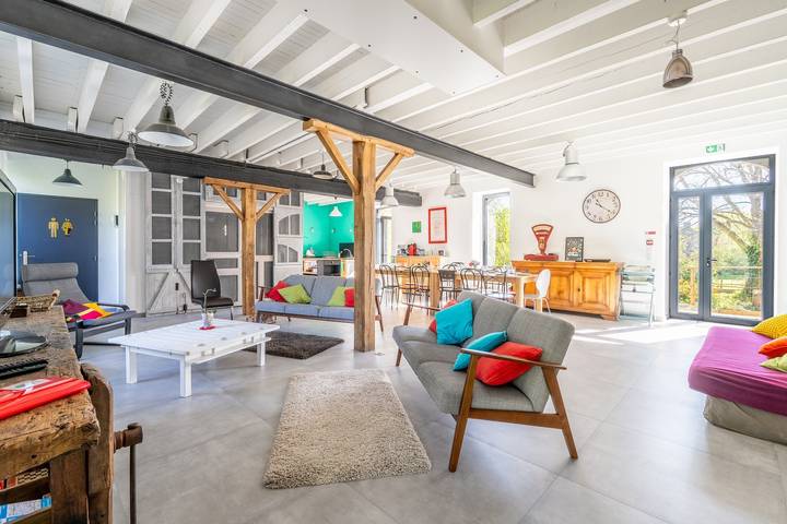 Gîte pour 14 personnes, avec Balcon et Jardin à Abbaretz