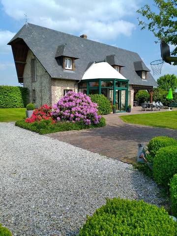 Gîte pour 9 personnes, avec terrasse et jardin, animaux acceptés à Fatouville-Grestain