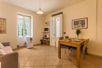 Casa Vacanza per 4 Persone in Brunate, Lago di Como, Foto 1
