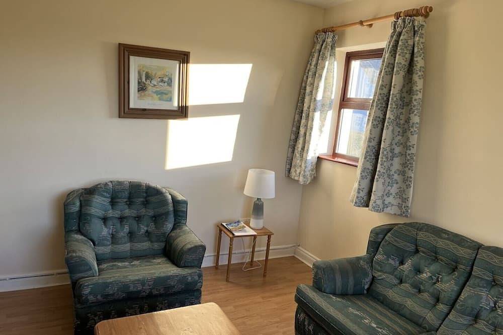 Cottage in a beautiful setting overlooking Galway Bay in Drumcreehy, County Clare
