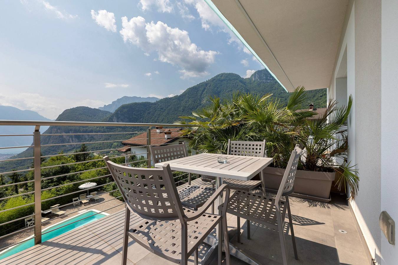 Ganze Wohnung, Eco del Garda – Wohnung 203 mit Terrasse und Seeblick in Villa del Monte, Tenno