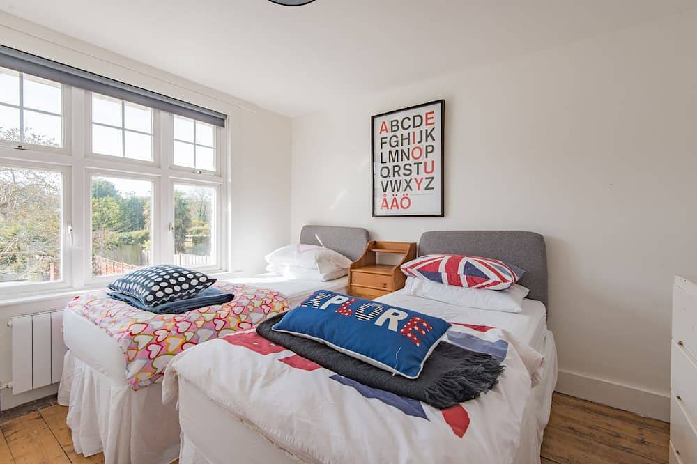 Pretty cottage near the sea, Poppy Cottage in Kingsdown, Kent