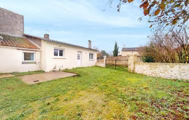 Gîte pour 6 personnes, avec jardin ainsi que piscine et terrasse, animaux acceptés dans Doux