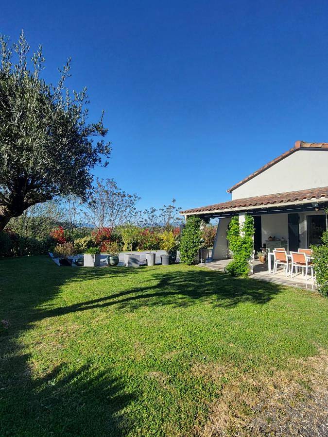 Maison de vacances pour 6 personnes, avec vue ainsi que piscine et jardin - 1