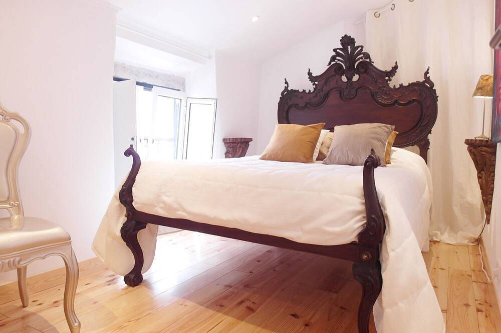 Entire apartment, Alfamasweethome 1 heart of Alfama in Santa Maria Maior, Costa de Lisboa