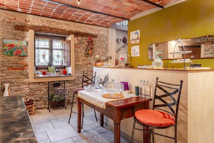 B&b per 4 persone, con Balcone e Terrazza nonché Panorama in Langhe