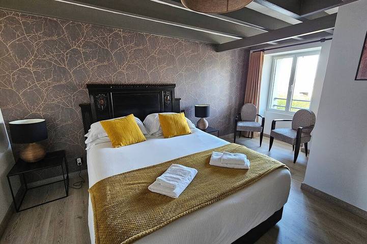 Location de vacances pour 11 personnes, avec jardin et jacuzzi dans Plage du Ruguel - 2