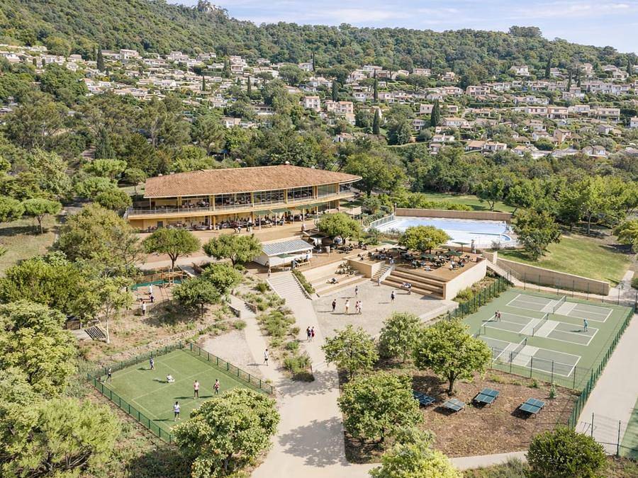 Camping Le Parc des Chênes - Chalet 4 personas - Chalet de 2 dormitorios con aire acondicionado in La Croix-Valmer, Region de Draguignan