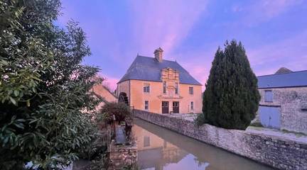 Chambre d’hôte pour 2 personnes, avec jardin ainsi que terrasse et vue à Trévières