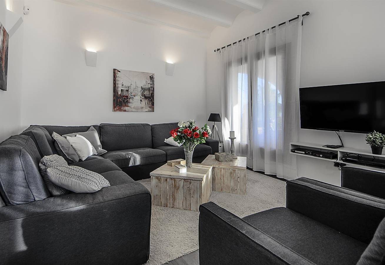 Villa 'Vista Moraira' con vistas al mar, Wi-Fi y aire acondicionado in Teulada, Costa Blanca