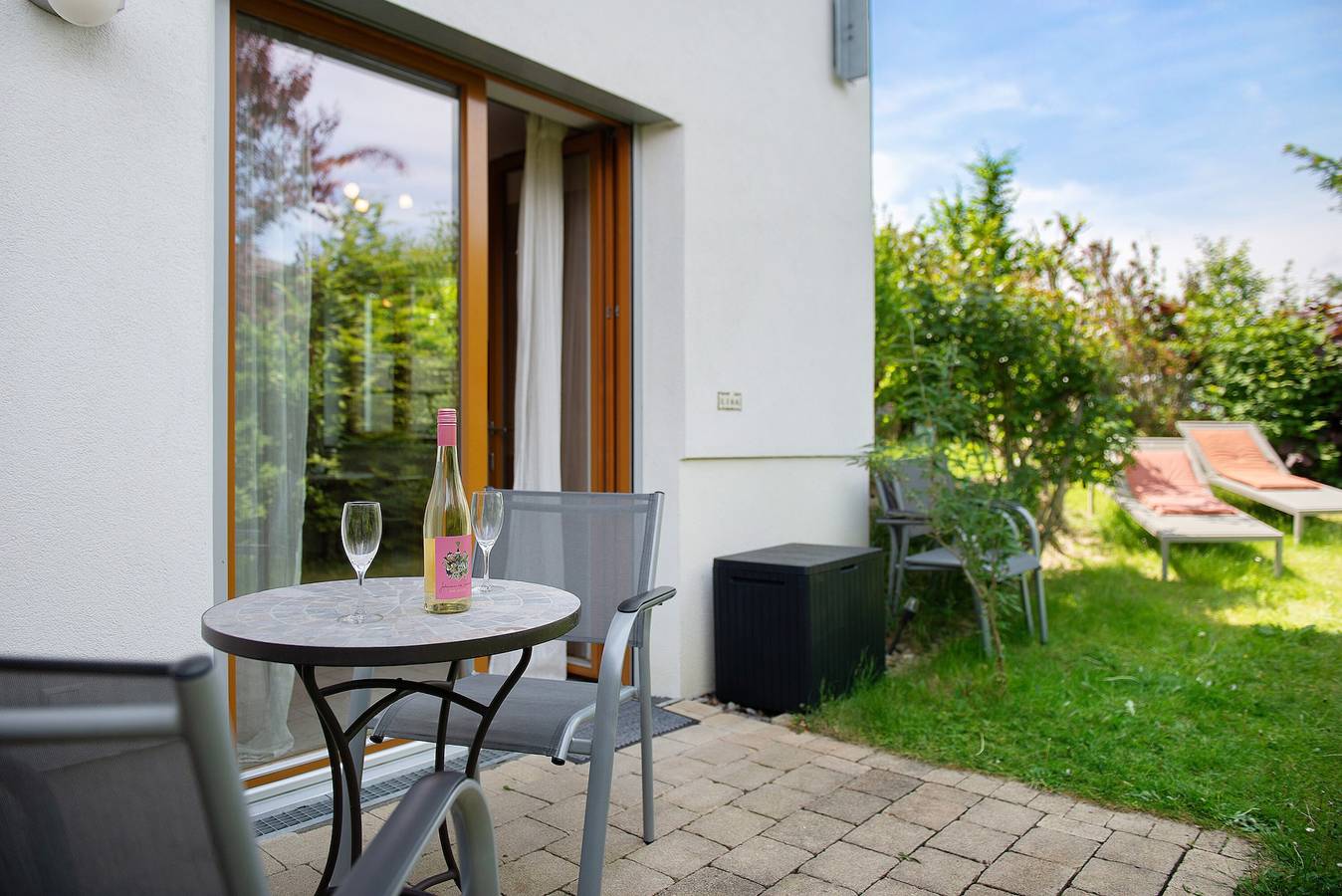 Ganze Wohnung, Ferienwohnung 'Lisa' mit Privatterrasse und Wi-Fi in Bodman-Ludwigshafen, Obersee (Bodensee)