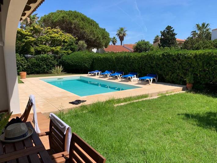 Gîte pour 6 personnes, avec jardin à Cala en Bosc