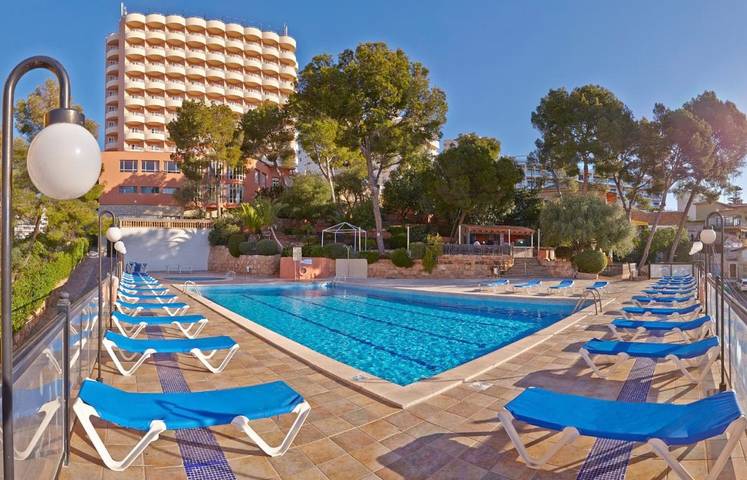 Hotel, mit Balkon und Terrasse sowie Garten und Kinderpool in Cala Major - 2