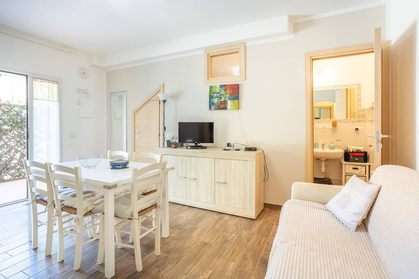 Ganze Wohnung, Ferienwohnung 'Residence Via Sassari' mit Terrasse und Wlan in Trinità d'Agultu e Vignola (Borgo), Trinità d'Agultu e Vignola und Umgebung