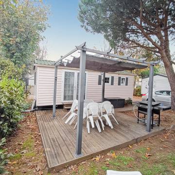 Bungalow für 4 Personen, mit Terrasse und Pool auf Île d'Oléron