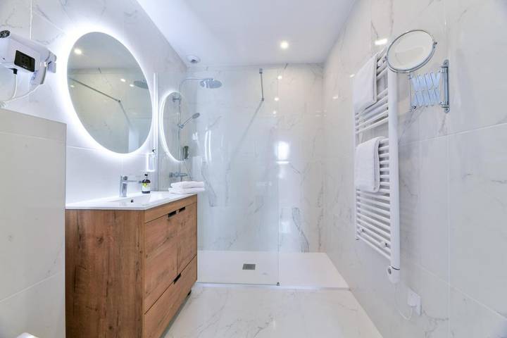 Hôtel pour 4 personnes, avec terrasse dans Grande Plage (Hendaye) - 4