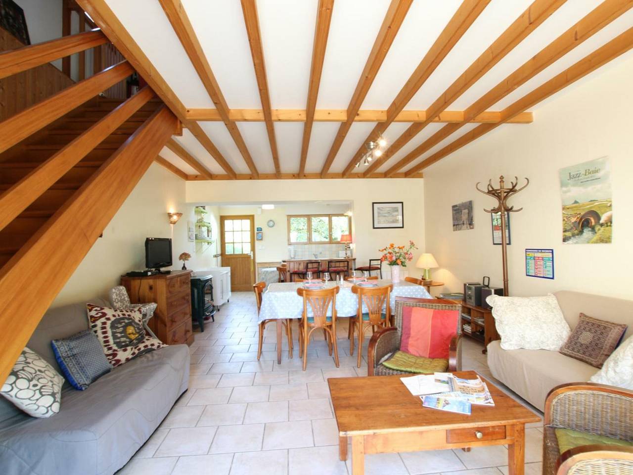 Gîte lumineux avec jardin privé, proche Mont Saint-Michel, animaux acceptés in Braffais, Côte de la Déroute