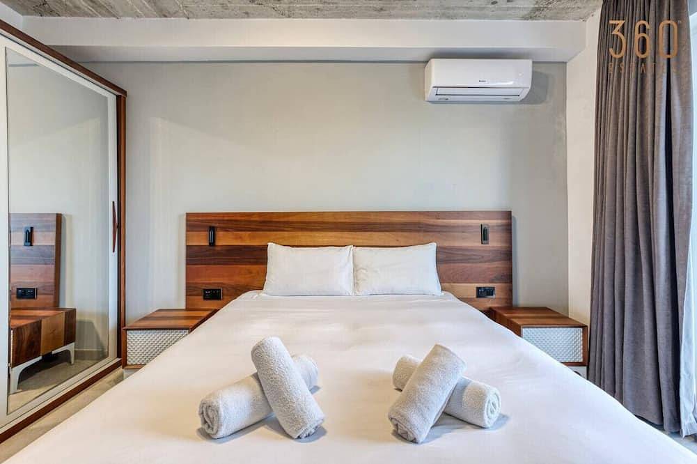 Apartamento inteiro, A fully equipped Apt with private balcony & Pool in San Giljan, Ilha de Malta
