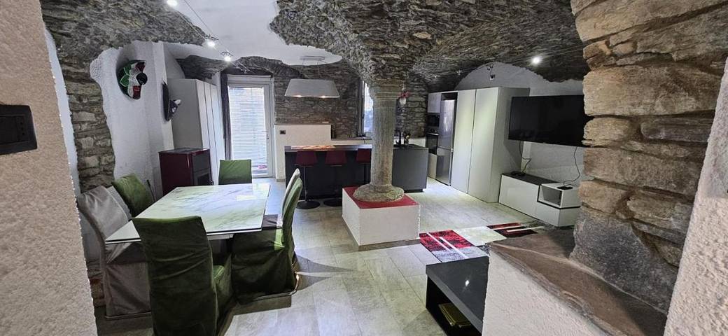 Gîte pour 5 personnes, avec Terrasse et Vue dans Torgnon