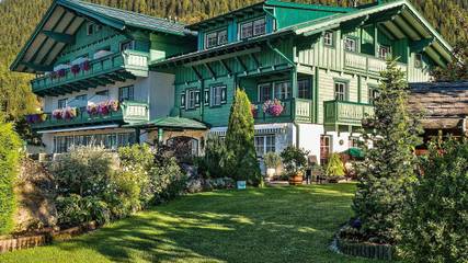 Bauernhof für 5 Personen, mit Balkon und Garten sowie Ausblick und Sauna, kinderfreundlich in Ramsau am Dachstein
