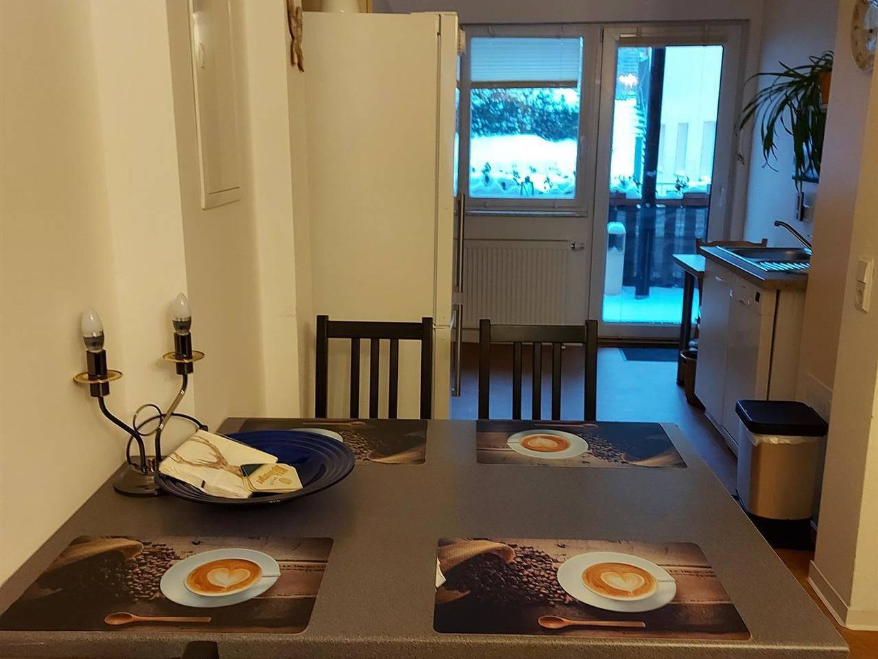 Ganze Ferienwohnung, Ferienwohnungen Stadteinwärts - Ferienwohnung "Bei Hanna" in Zittau, Zittauer Gebirge