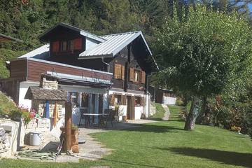 Maison de campagne pour 4 personnes à Mollens