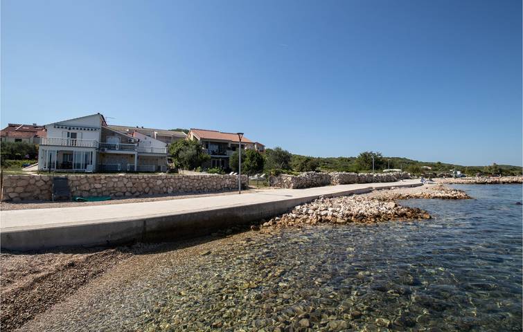 Ferienwohnung für 4 Personen, mit Terrasse, mit Haustier auf Pasman - 2