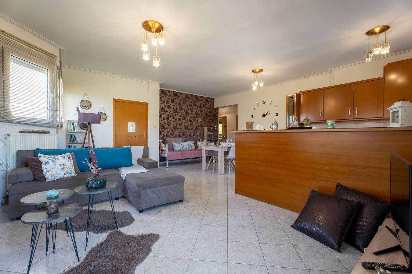 Estell’s sweet luxury house in Magnisia