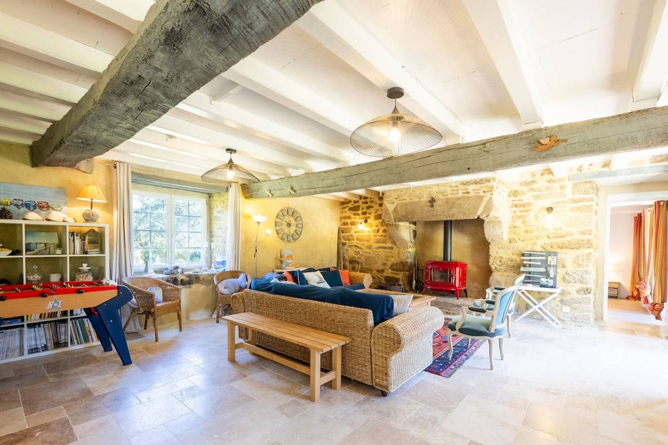 Grande maison de pierre dans un domaine privé in Berric, Vannes region